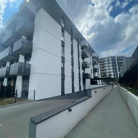 Przy Dmowskiego Nowe